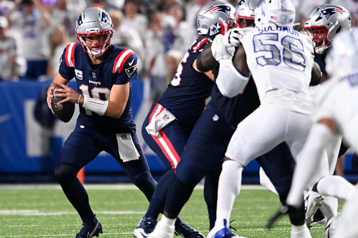 Oct 5, 2025; Orchard Park, New York, USA; New England Patriots quarterback Drake Maye (10) drops back to pass against the Buf