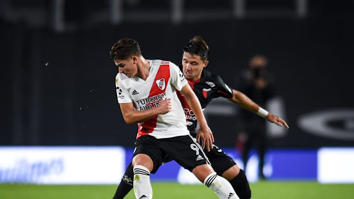 Julián Álvarez, siempre el mejor de River. 