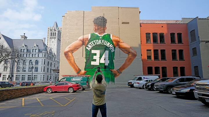 The mural of Milwaukee Buck Giannis Antetokounmpo on the side the 600 EAST building Mike De Sisti / The Milwaukee Journal Sentinel