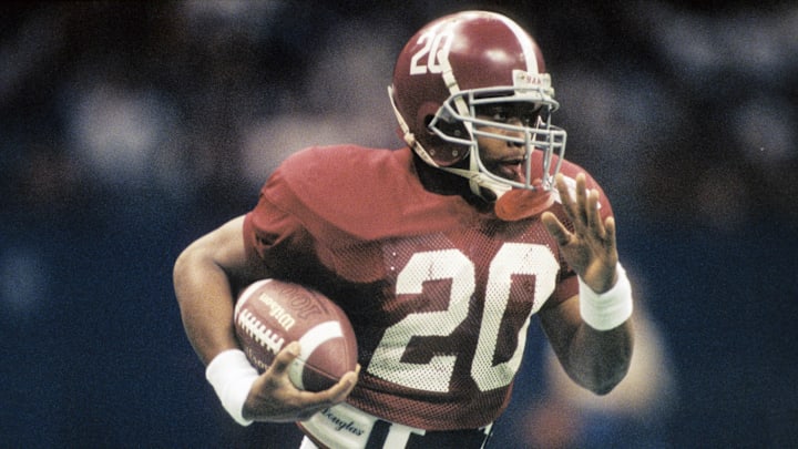 Jan 1, 1993; New Orleans, LA, USA: FILE PHOTO;  Alabama Crimson Tide tailback Sherman Williams (20) carries the ball during the 1993 Sugar Bowl at the Superdome.  Alabama defeated Miami 34-13 to win the national championship. Williams took over as Murphy High head football coach on Monday. Mandatory Credit: RVR Photos-Imagn Images