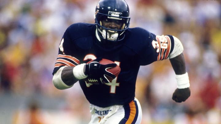 Nov 9, 1986; Tampa, FL, USA; FILE PHOTO; Chicago Bears running back Walter Payton (34) in action against the the Tampa Bay Buccaneers at Tampa Stadium. Mandatory Credit: Manny Rubio-Imagn Images