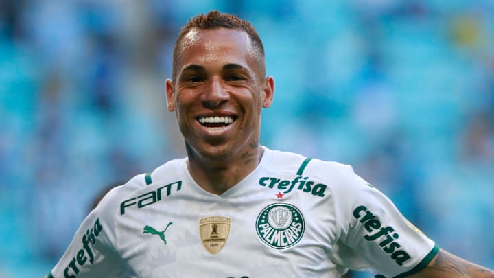 Breno Lopes entrou no segundo tempo e deixou o dele