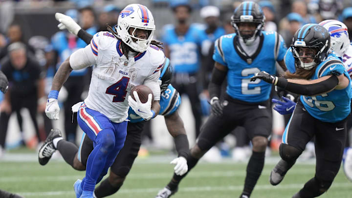 Oct 26, 2025; Charlotte, North Carolina, USA; Buffalo Bills running back James Cook III (4) scores a touchdown during the second half against the Carolina Panthers at Bank of America Stadium. Mandatory Credit: Jim Dedmon-Imagn Images Oct 26, 2025; Charlotte, North Carolina, USA; Buffalo Bills running back James Cook III (4) scores a touchdown during the second half against the Carolina Panthers at Bank of America Stadium. Mandatory Credit: Jim Dedmon-Imagn Images