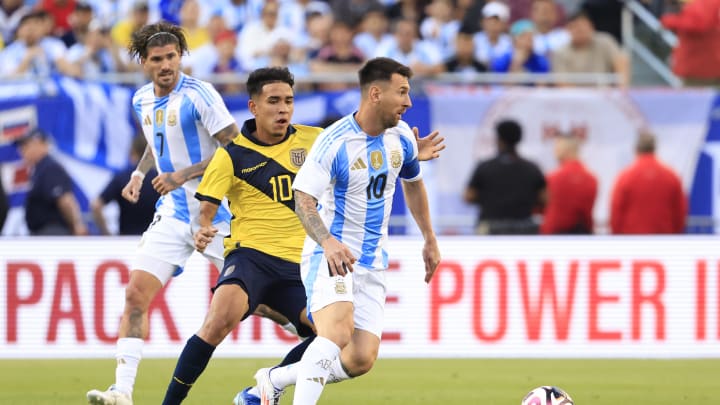 Ecuador v Argentina - International Friendly Ecuador v Argentina - International Friendly