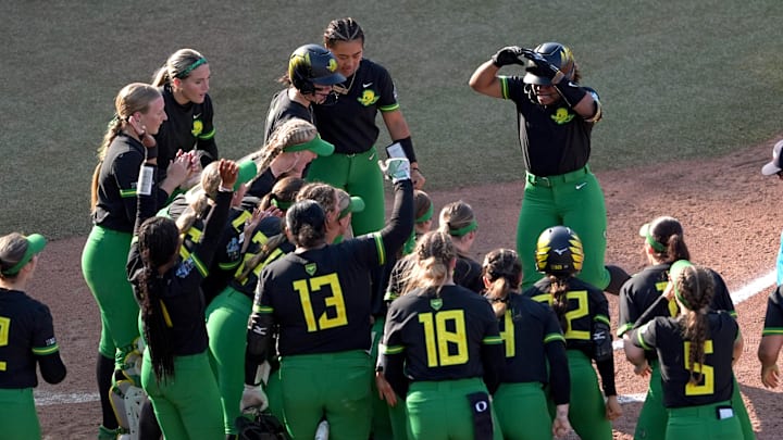Oregon's Dezianna Patmon (28) celebrates a home run in the second inning of the Women's College World Series softball game between the Oklahoma Sooners and the Oregon Ducks at Devon Park in Oklahoma City, Sunday, June, 1, 2025. Oklahoma won 4-1.