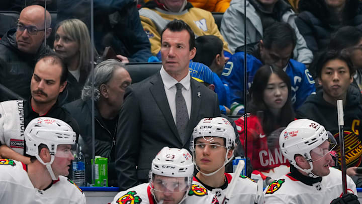 Chicago Blackhawks v Vancouver Canucks