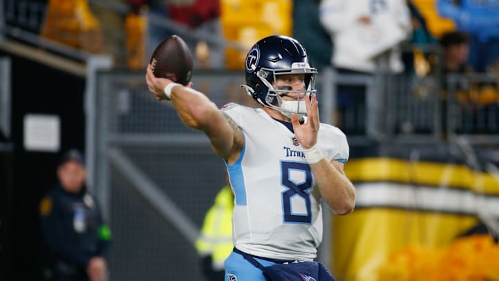 Tennessee Titans v Pittsburgh Steelers