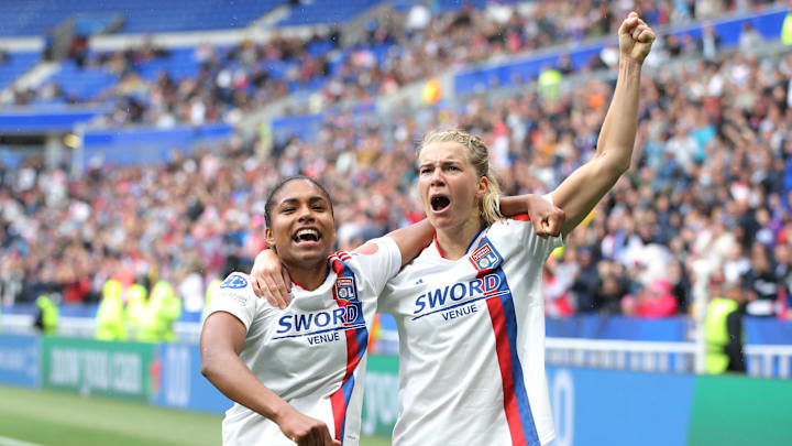 Olympique Lyon v Paris Saint-Germain: Semi Final First Leg - UEFA Women's Champions League