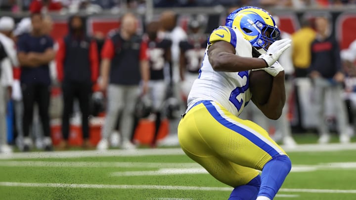 Aug 24, 2024; Houston, Texas, USA; Los Angeles Rams running back SaRodorick Thompson Jr. (27) rushes against the Houston Texans in the fourth quarter at NRG Stadium. Mandatory Credit: Thomas Shea-Imagn Images Aug 24, 2024; Houston, Texas, USA; Los Angeles Rams running back SaRodorick Thompson Jr. (27) rushes against the Houston Texans in the fourth quarter at NRG Stadium. Mandatory Credit: Thomas Shea-Imagn Images
