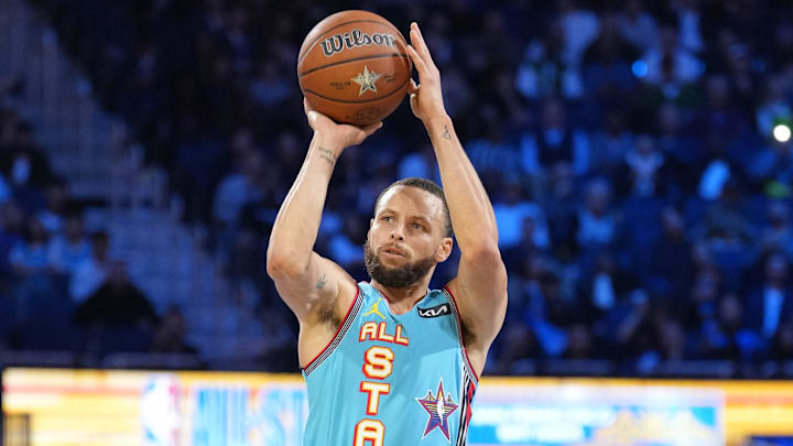 Curry shoots during the NBA All-Star Game.