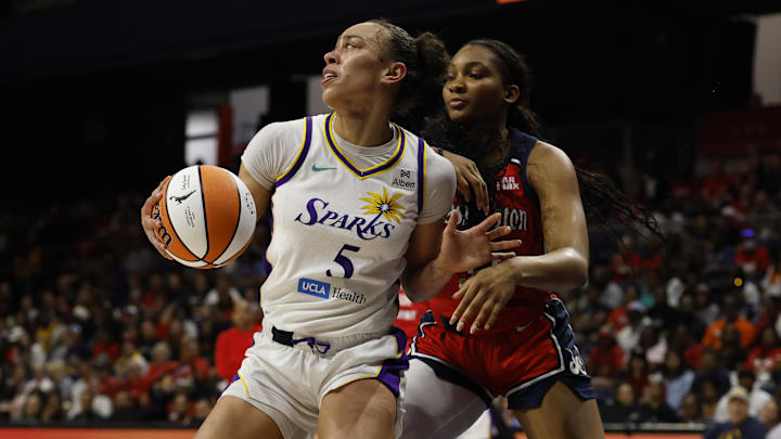 The Los Angeles Sparks are favored on Sunday.