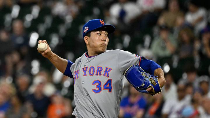 Aug 22, 2026; Chicago, Illinois, USA;  New York Mets pitcher Kodai Senga (34) throws a pitch during the ninth inning against the Chicago White Sox at Rate Field.  Mandatory Credit: Matt Marton-Imagn Images