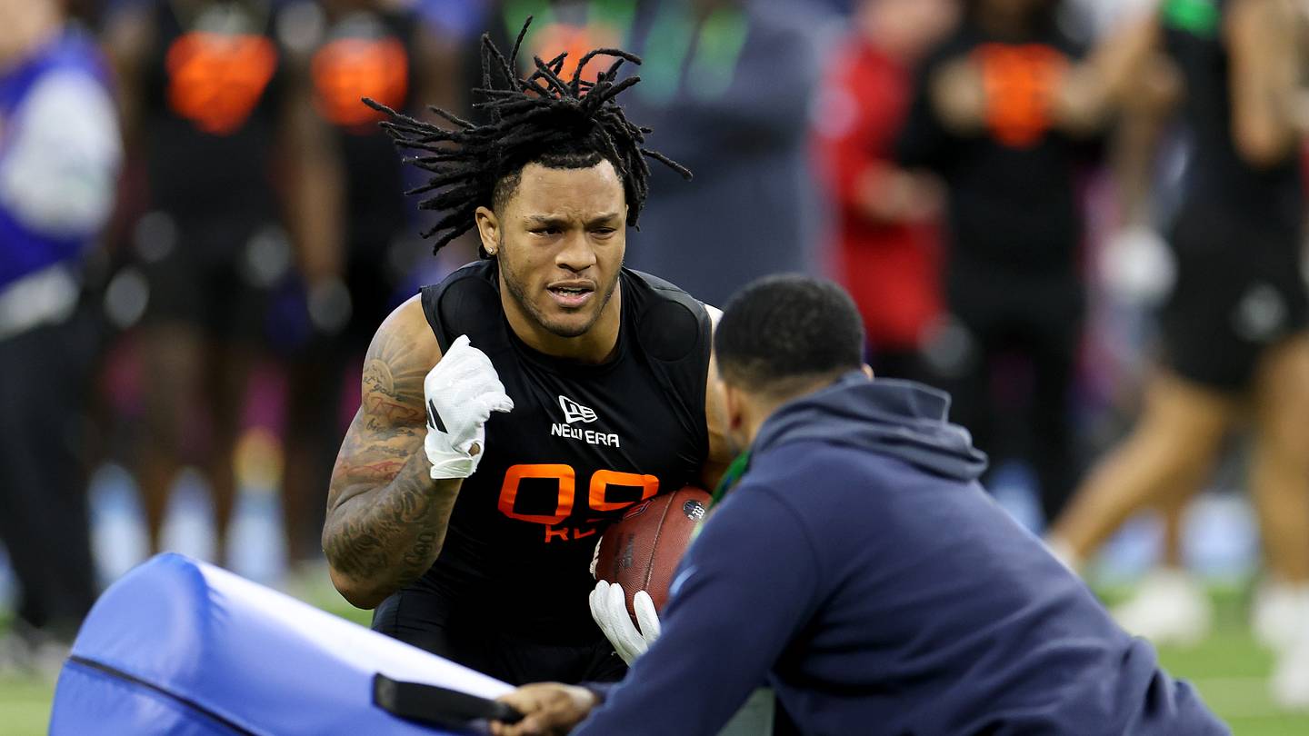 Browns take dream RB prospect in latest 2025 NFL mock draft