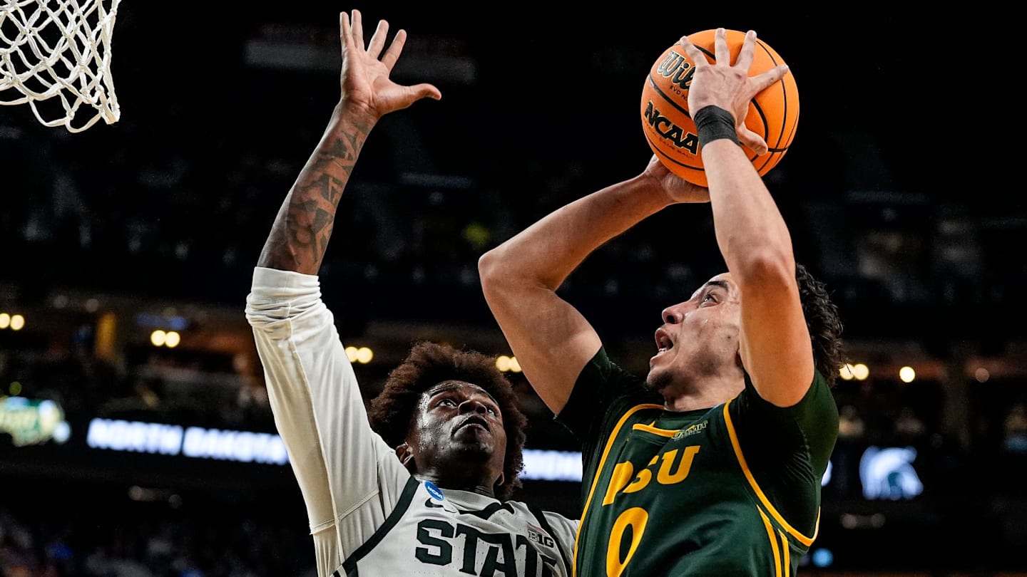 Jerrod Calhoun Makes Latest Splash In Portal With Commitment From Summit League Guard Transfer