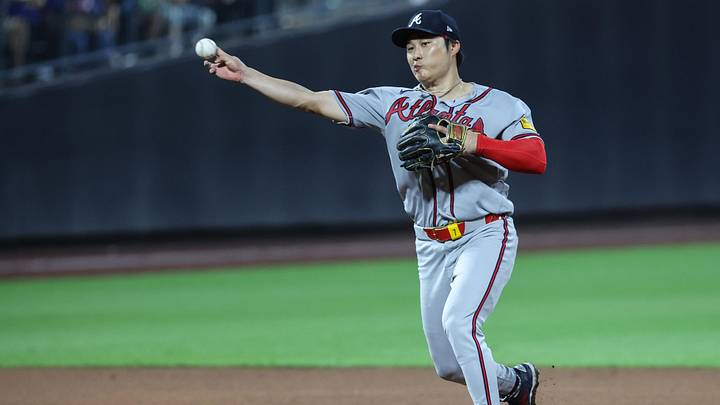 Jun 12, 2026; New York City, New York, USA; Atlanta Braves shortstop Ha-Seong Kim (7) throws to first base to complete a double play in the seventh inning against the New York Mets at Citi Field. Mandatory Credit: Wendell Cruz-Imagn Images