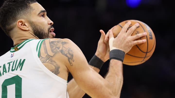 Boston Celtics forward Jayson Tatum (0) shoots the ball against the Orlando Magic in the fourth quarter during game four of first round for the 2025 NBA Playoffs at Kia Center. 