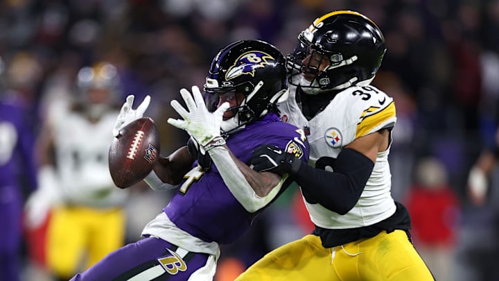 Pittsburgh Steelers v Baltimore Ravens