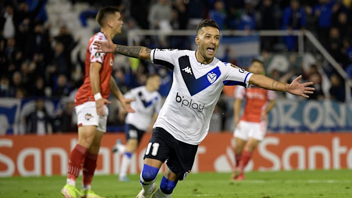 FBL-LIBERTADORES-VELEZ-ESTUDIANTES