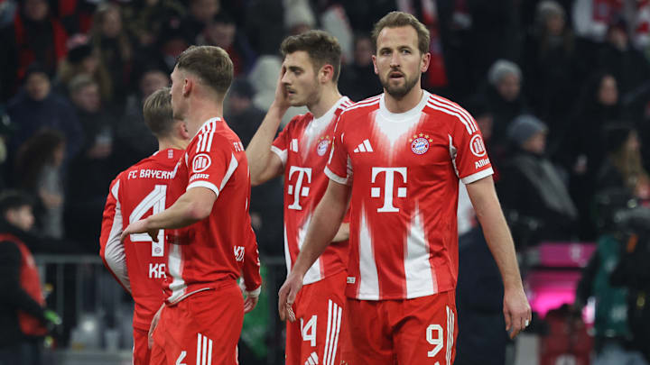 Bayern Munich players disappointed after 2-2 draw against Mainz. Bayern Munich players disappointed after 2-2 draw against Mainz.