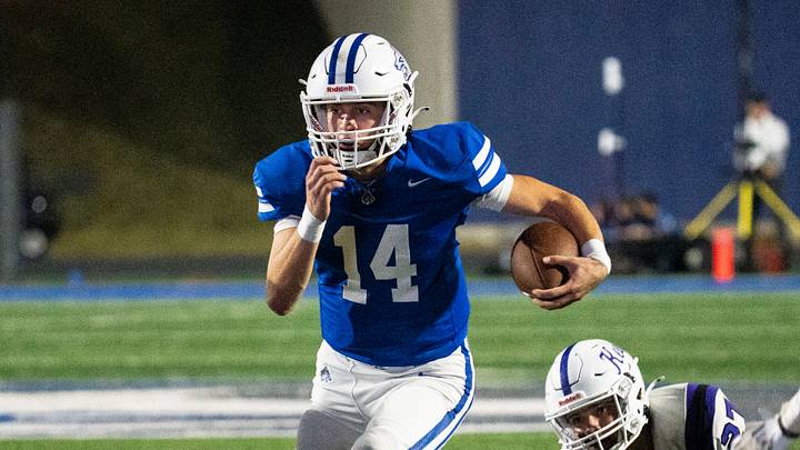 Waukee Northwest's Mack Heitland runs the ball during a football game at Waukee Northwest High School on Friday, Oct. 17, 2025, in Waukee. Waukee Northwest's Mack Heitland runs the ball during a football game at Waukee Northwest High School on Friday, Oct. 17, 2025, in Waukee.