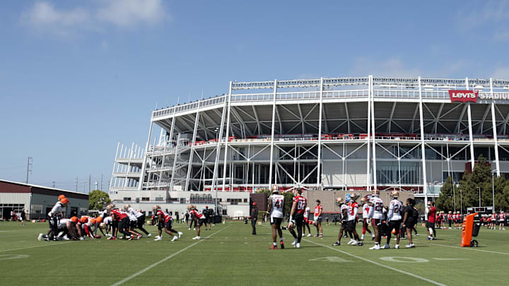 Jun 11, 2025; Santa Clara, CA, USA; San Francisco 49ers practice during a team OTA at Levi's Stadium. Mandatory Credit: D. Ross Cameron-Imagn Images