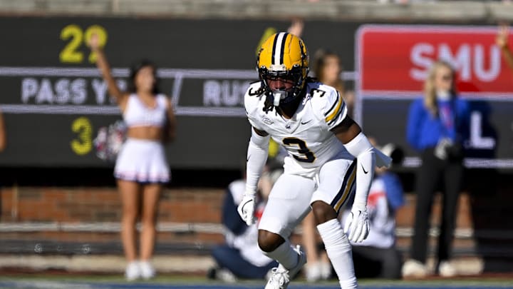 Nov 30, 2024; Dallas, Texas, USA; California Golden Bears defensive back Nohl Williams (3) in action during the game between the SMU Mustangs and the California Golden Bears at Gerald J. Ford Stadium. Mandatory Credit: Jerome Miron-Imagn Images