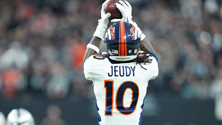 Jan 7, 2024; Paradise, Nevada, USA; Denver Broncos wide receiver Jerry Jeudy (10) makes a catch. Jan 7, 2024; Paradise, Nevada, USA; Denver Broncos wide receiver Jerry Jeudy (10) makes a catch.