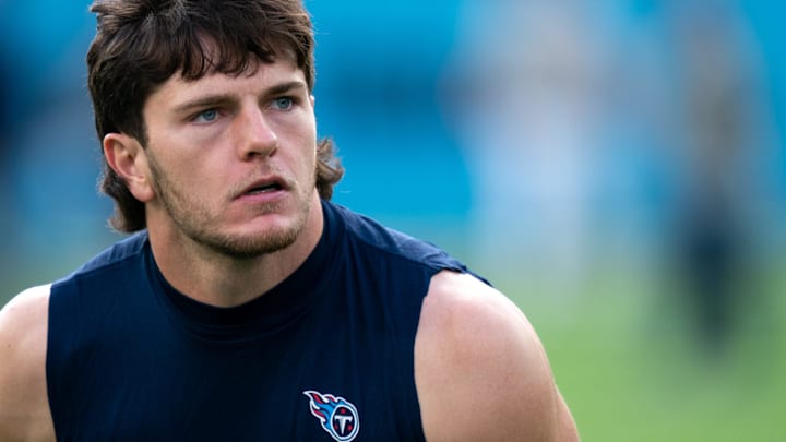 Tennessee Titans linebacker Jack Gibbens (50) runs through warmups before their game against the Indianapolis Colts at Nissan Stadium in Nashville, Tenn., Wednesday, Jan. 2, 2019.