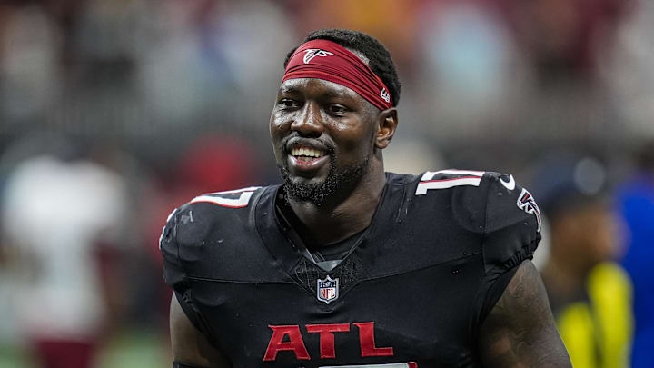 Sep 28, 2025; Atlanta, Georgia, USA; Atlanta Falcons linebacker Arnold Ebiketie (17) on the field during the game against the Washington Commanders at Mercedes-Benz Stadium. Mandatory Credit: Dale Zanine-Imagn Images