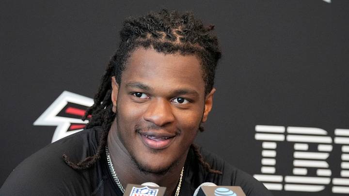 Falcons Rookie Kendal Daniels Is Forcing His Way Into Starting Lineup