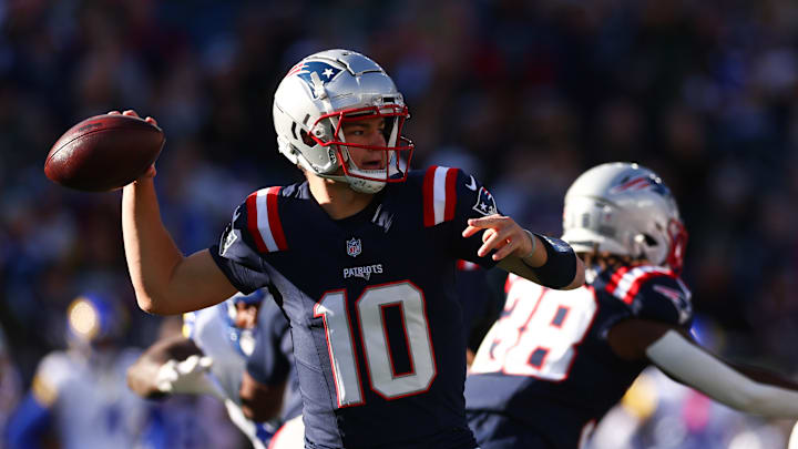Los Angeles Rams v New England Patriots