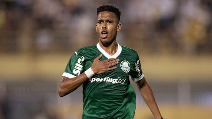 Estêvão é o jogador mais decisivo no elenco do Palmeiras