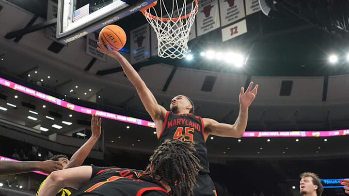 Mar 10, 2026; Chicago, IL, USA; Maryland Terrapins center Collin Metcalf (45) shoots the ball against the Oregon Ducks during the second half at United Center. Mandatory Credit: David Banks-Imagn Images