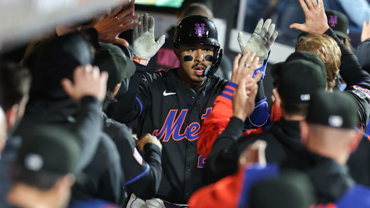 Apr 18, 2025; New York City, New York, USA; New York Mets third baseman Mark Vientos (27) is greeted in the dugout after hitting a solo home run in the sixth inning against the St. Louis Cardinals at Citi Field. Mandatory Credit: Wendell Cruz-Imagn Images Apr 18, 2025; New York City, New York, USA; New York Mets third baseman Mark Vientos (27) is greeted in the dugout after hitting a solo home run in the sixth inning against the St. Louis Cardinals at Citi Field. Mandatory Credit: Wendell Cruz-Imagn Images