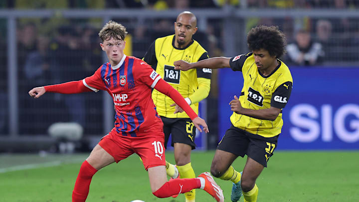 Bayern Munich youngster Paul Wanner in action for FC Heidenheim against Borussia Dortmund.