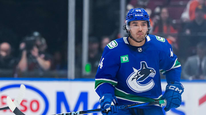 Philadelphia Flyers v Vancouver Canucks