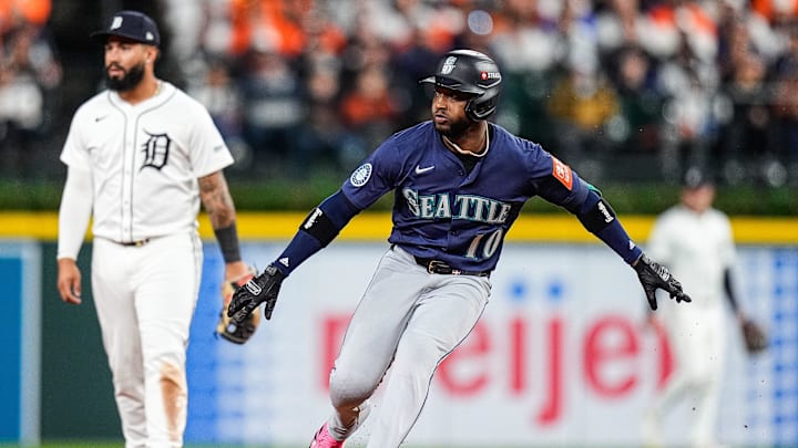 Seattle Mariners right fielder Victor Robles (10) runs to the second base against Detroit Tigers second base Gleyber Torres (25) during third inning of ALDS Game 3 at Comerica Park in Detroit on Tuesday, Oct. 7, 2025. Seattle Mariners right fielder Victor Robles (10) runs to the second base against Detroit Tigers second base Gleyber Torres (25) during third inning of ALDS Game 3 at Comerica Park in Detroit on Tuesday, Oct. 7, 2025.
