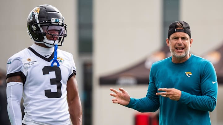 Jacksonville Jaguars Defensive Assistant Mario Jeberaeel coaches Jacksonville Jaguars cornerback Tyson Campbell (3) during a drill during the Jacksonville Jaguars’ mandatory minicamp Tuesday June 10, 2025 at the Miller Electric Center in Jacksonville, Fla. [Doug Engle/Florida Times-Union]