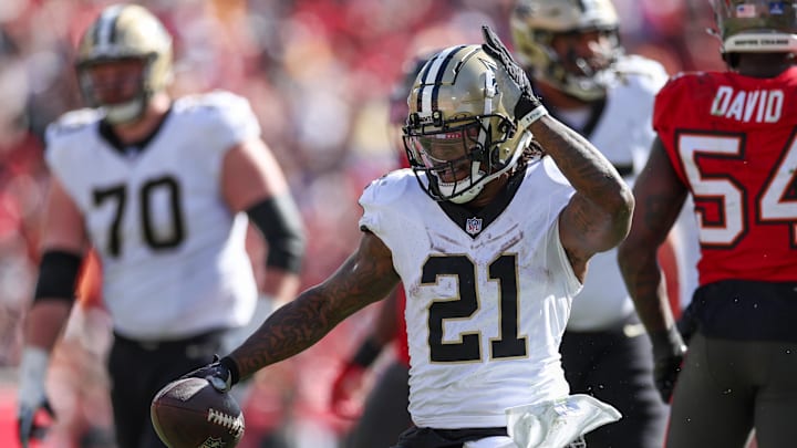 Jan 5, 2025; Tampa, Florida, USA; New Orleans Saints running back Jamaal Williams (21) reacts after a play against the Tampa Bay Buccaneers in the second quarter at Raymond James Stadium. Mandatory Credit: Nathan Ray Seebeck-Imagn Images Jan 5, 2025; Tampa, Florida, USA; New Orleans Saints running back Jamaal Williams (21) reacts after a play against the Tampa Bay Buccaneers in the second quarter at Raymond James Stadium. Mandatory Credit: Nathan Ray Seebeck-Imagn Images