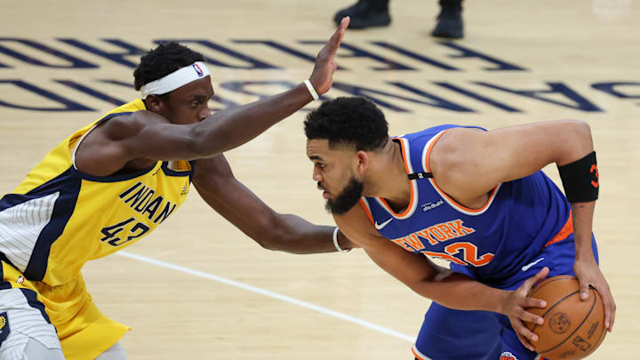Indiana Pacers forward Pascal Siakam defends against New York Knicks center Karl-Anthony Towns. Mandatory Credit: Trevor Ruszkowski-Imagn Images Indiana Pacers forward Pascal Siakam defends against New York Knicks center Karl-Anthony Towns. Mandatory Credit: Trevor Ruszkowski-Imagn Images