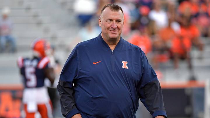 Aug 29, 2025; Champaign, Illinois, USA; Illinois Fighting Illini head coach Bret Bielema before a game with the Western Illinois Leathernecks at Memorial Stadium. Mandatory Credit: Ron Johnson-Imagn Images Aug 29, 2025; Champaign, Illinois, USA; Illinois Fighting Illini head coach Bret Bielema before a game with the Western Illinois Leathernecks at Memorial Stadium. Mandatory Credit: Ron Johnson-Imagn Images