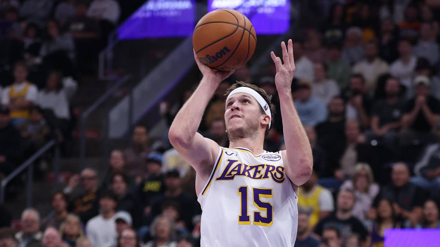 Austin Reaves Poised for Lucrative NBA Contract After Scoring Dip