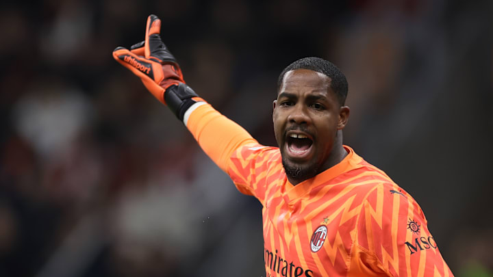 Die Bayern haben Milans Mike Maignan weiter als Neuer-Erben im Fokus Die Bayern haben Milans Mike Maignan weiter als Neuer-Erben im Fokus