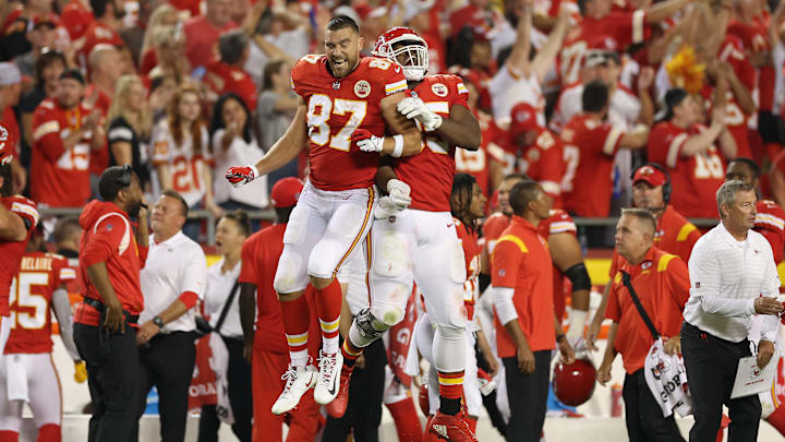 Los Angeles Chargers v Kansas City Chiefs