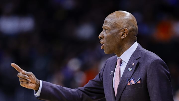 Yale Bulldogs head coach James Jones 