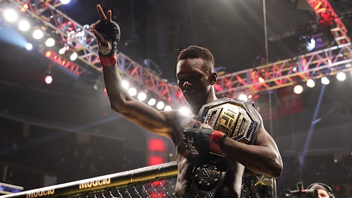 Israel Adesanya aseguró que volverá a pelear en el mes de junio