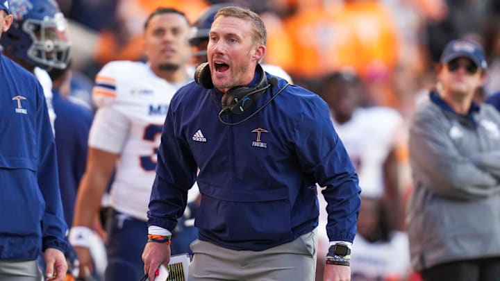 Nov 23, 2024; Knoxville, Tennessee, USA; UTEP Miners football coach Scotty Walden yells during a game between against the Tennessee Volunteers at Neyland Stadium. Mandatory Credit: Angelina Alcantar/USA TODAY Network via Imagn Images Nov 23, 2024; Knoxville, Tennessee, USA; UTEP Miners football coach Scotty Walden yells during a game between against the Tennessee Volunteers at Neyland Stadium. Mandatory Credit: Angelina Alcantar/USA TODAY Network via Imagn Images
