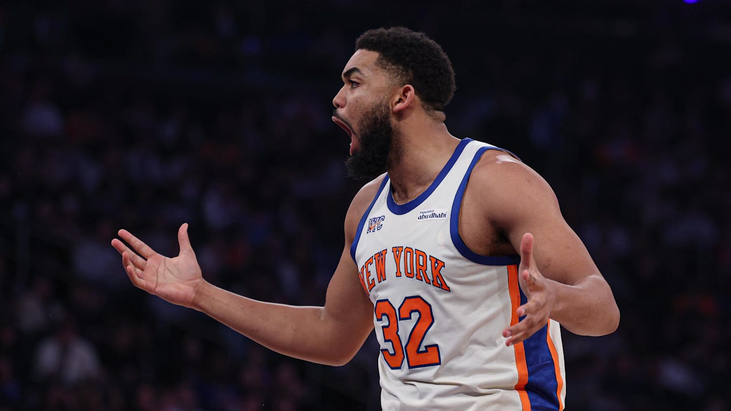 Knicks Bench Karl-Anthony Towns in Crunch Time Once Again