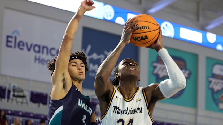 Nov 21, 2023; Fort Myers, FL, USA;  Appalachian State Mountaineers forward TreVon Spillers (24)