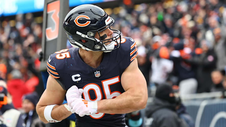 Dec 22, 2024; Chicago, Illinois, USA; Chicago Bears tight end Cole Kmet (85) reacts after making a touchdown catch against the Detroit Lions during the second quarter at Soldier Field. Mandatory Credit: Mike Dinovo-Imagn Images Dec 22, 2024; Chicago, Illinois, USA; Chicago Bears tight end Cole Kmet (85) reacts after making a touchdown catch against the Detroit Lions during the second quarter at Soldier Field. Mandatory Credit: Mike Dinovo-Imagn Images